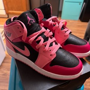 Air Jordan Mid GS Coral Chalk/Pinksickle
